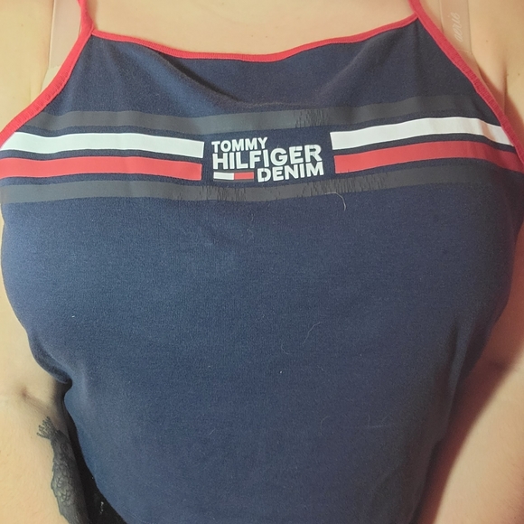 FREE WITH PURCHASE Navy Cropped Tank Top - Picture 2 of 5